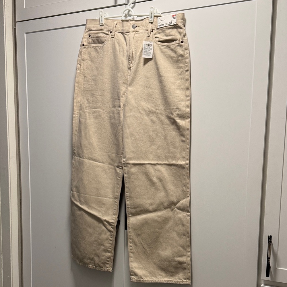 Uniqlo Wide Straight Leg Khaki Jeans